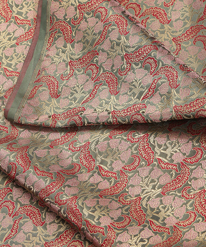 Pastel_Green_Handloom_Pure_Katan_Silk_Banarasi_Fabric_With_Floral_Tanchoi_Jaal_WeaverStory_04