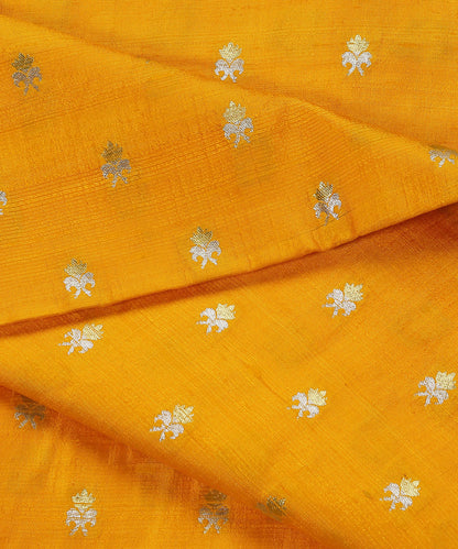 Yellow_Handloom_Pure_Tussar_Silk_Banarasi_Fabric_With_Sona_Rupa_Cutwork_Zari_Booti_WeaverStory_04