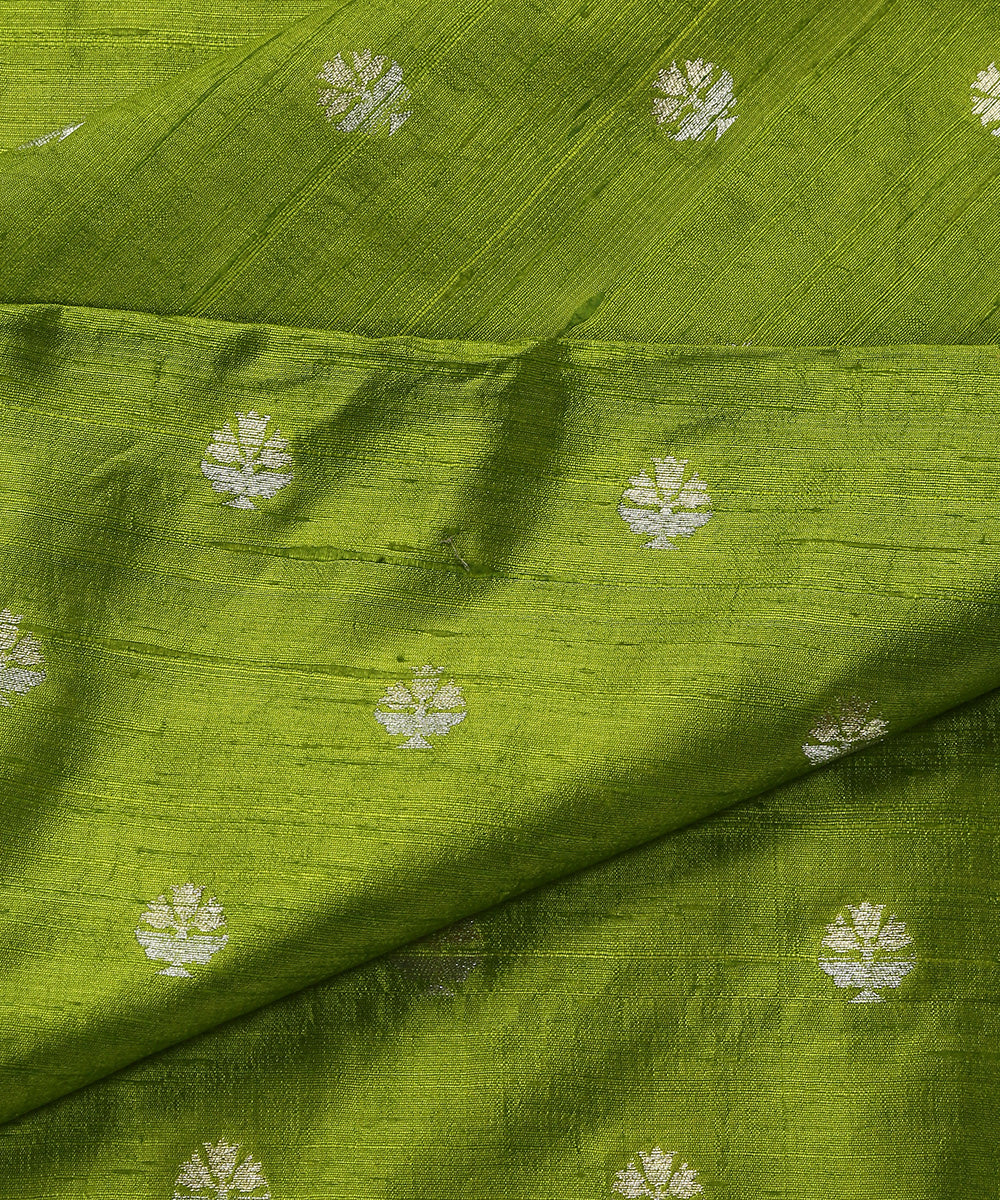 Handloom_Neon_Green_Pure_Tussar_Silk_Banarasi_Fabric_With_Sona_Rupa_Zari_Booti_WeaverStory_04