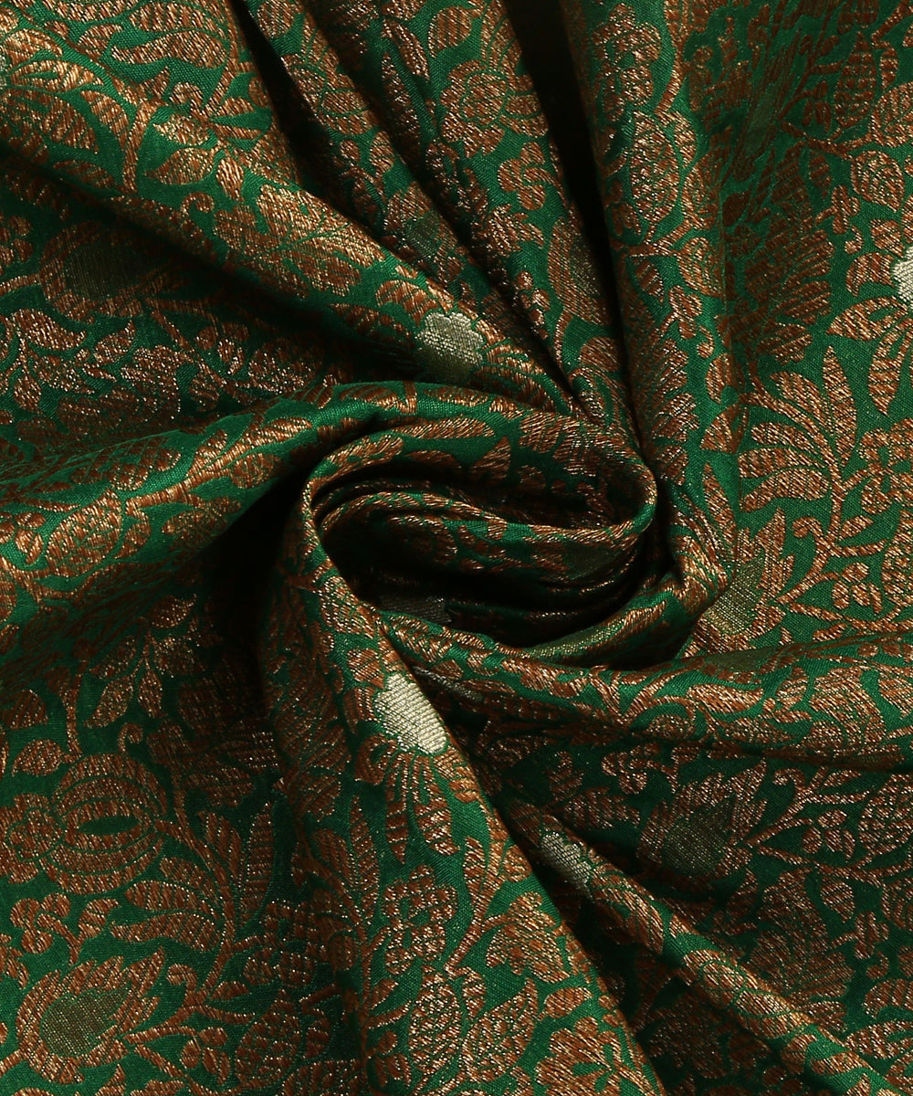 Handloom_Green_Pure_Katan_Silk_Kimkhab_Banarasi_Fabric_With_Nakshi_Work_WeaverStory_05