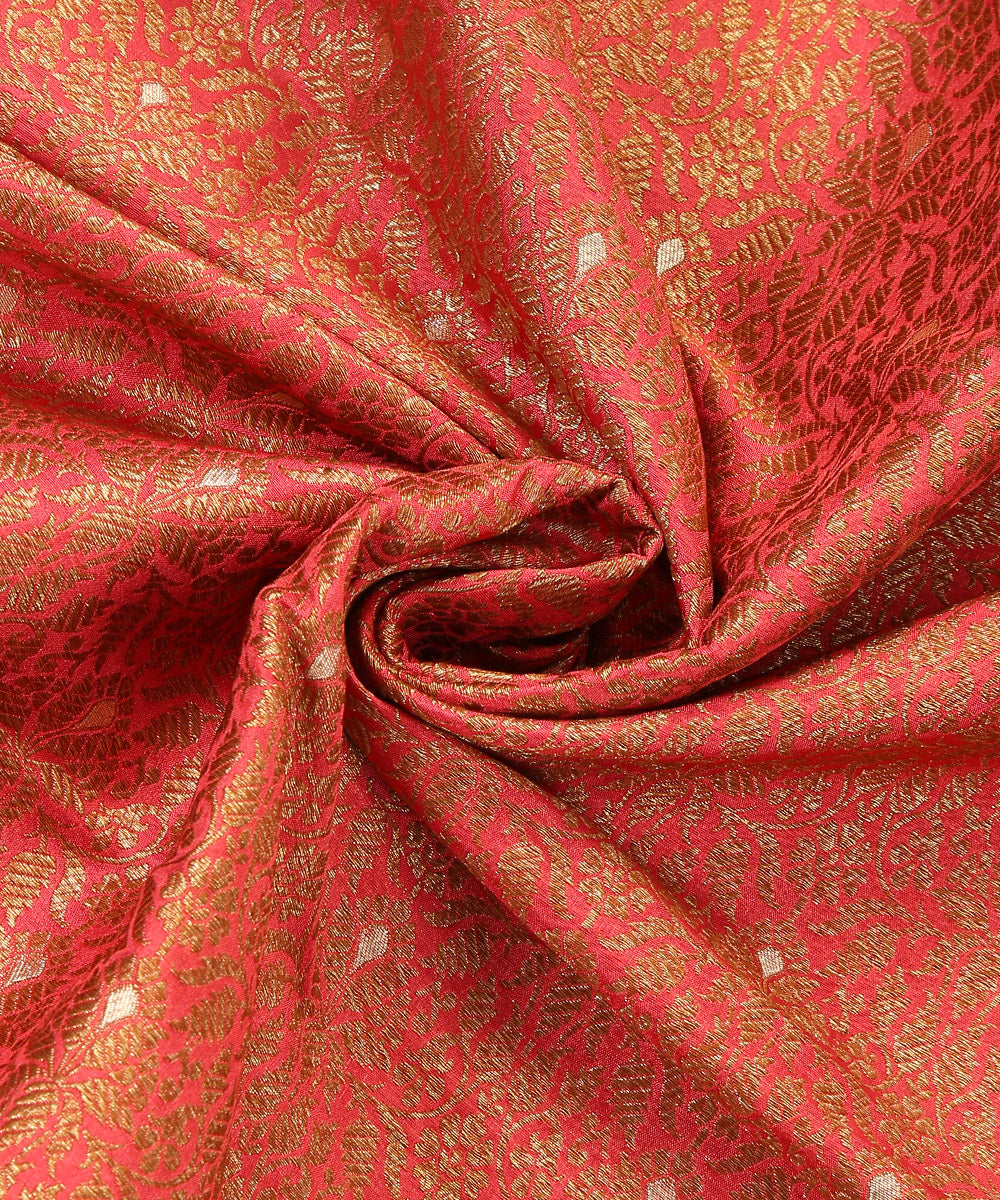 Strawberry_Pink_Handloom_Pure_Katan_Silk_Kimkhab_Banarasi_Fabric_In_Antique_Zari_WeaverStory_05