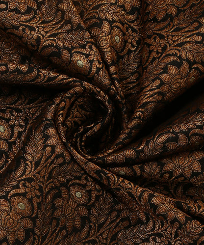 Handloom_Black_Pure_Katan_Silk_Kimkhab_Fabric_With_Mughal_Motif_WeaverStory_05