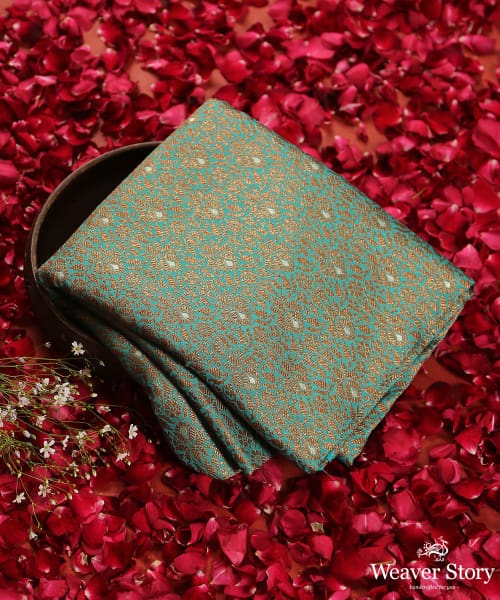 Handloom_TURQUOISE_Pure_Katan_Silk_Kimkhab_Banarasi_Fabric_In_Antique_Zari_With_Silver_Meenakari_WeaverStory_01