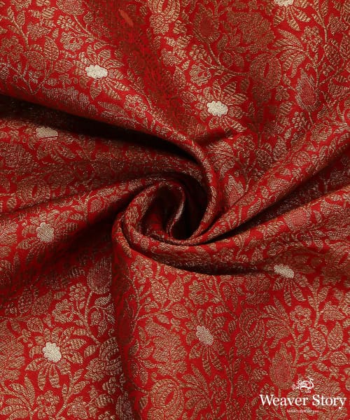 Red_Handloom_Pure_Katan_Silk_Kimkhab_Banarasi_Fabric_In_Antique_Zari_With_Silver_Meenakari_WeaverStory_05