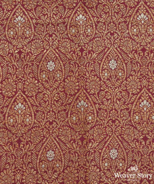 Wine_Handloom_Pure_Katan_Silk_Floral_Motif_Banarasi_Fabric_In_Antique_Zari_WeaverStory_02