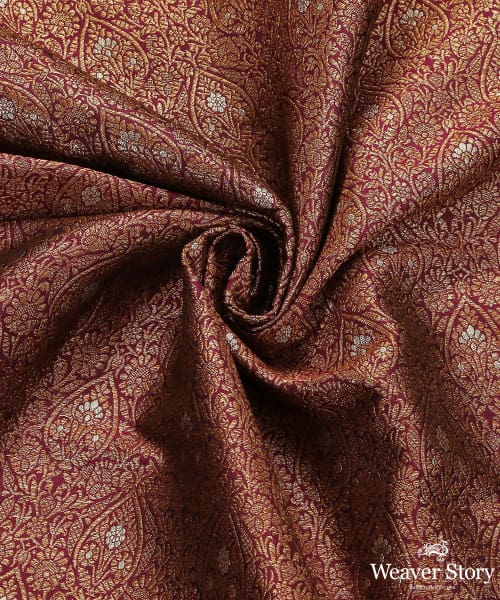 Wine_Handloom_Pure_Katan_Silk_Floral_Motif_Banarasi_Fabric_In_Antique_Zari_WeaverStory_05