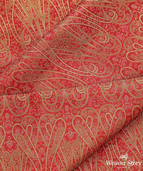 Red_Handloom_Pure_Katan_Silk_Jamawar_Banarasi_Fabric_With_Three_Color_Zari_WeaverStory_04