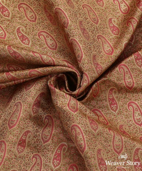 Beige_Handloom_Pure_Katan_Silk_Jamawar_Banarasi_Fabric_With_Three_Color_Zari_WeaverStory_05