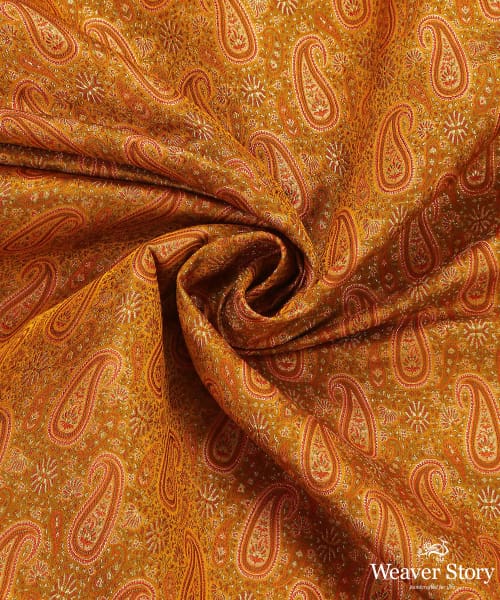 Handloom_Mustard_Pure_Katan_Silk_Jamawar_Banarasi_Fabric_With_Three_Color_Zari_WeaverStory_05