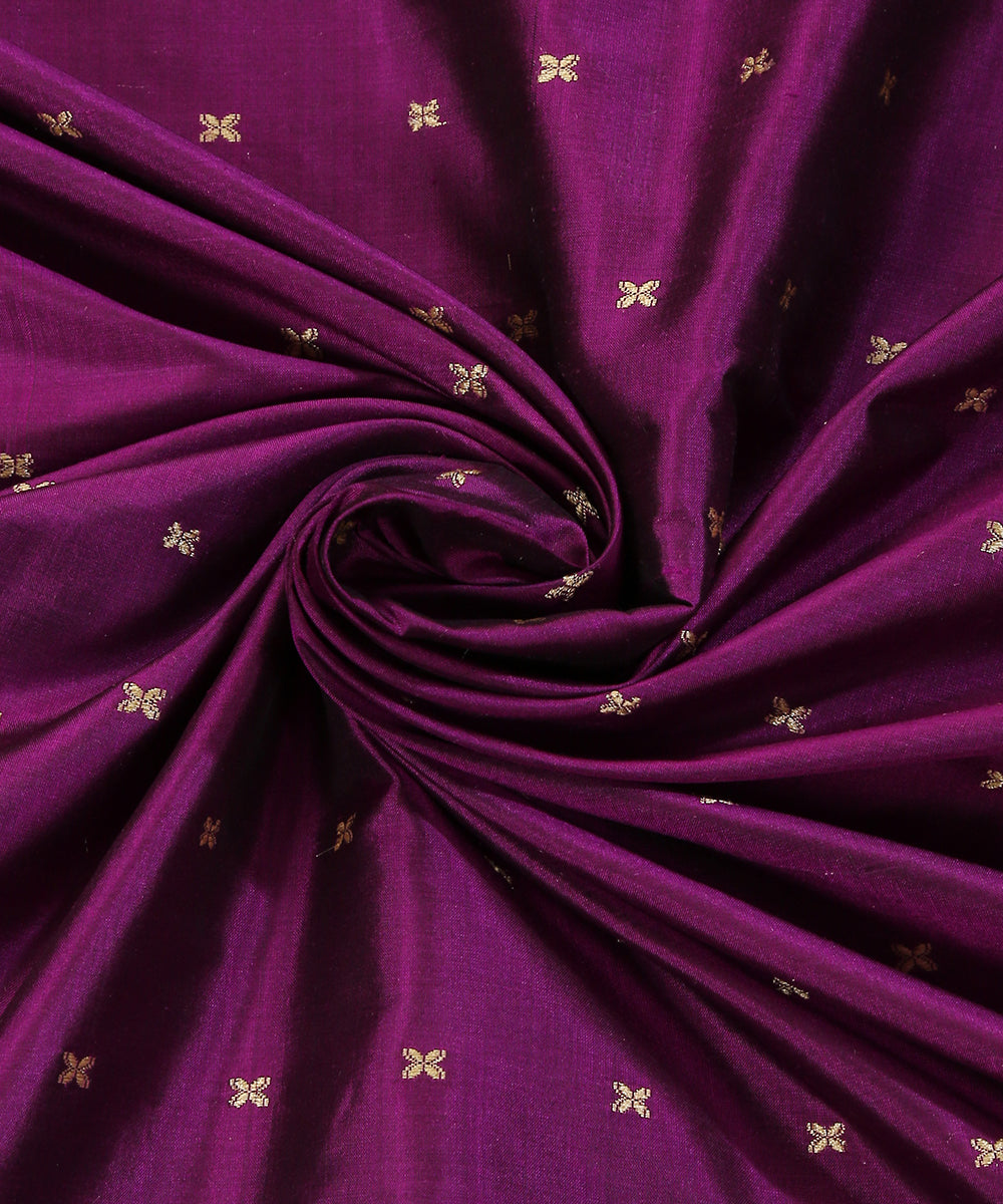 Handloom_Dark_Purple_Pure_Katan_Silk_Banarasi_Fabric_With_Cutwork_Booti_WeaverStory_05