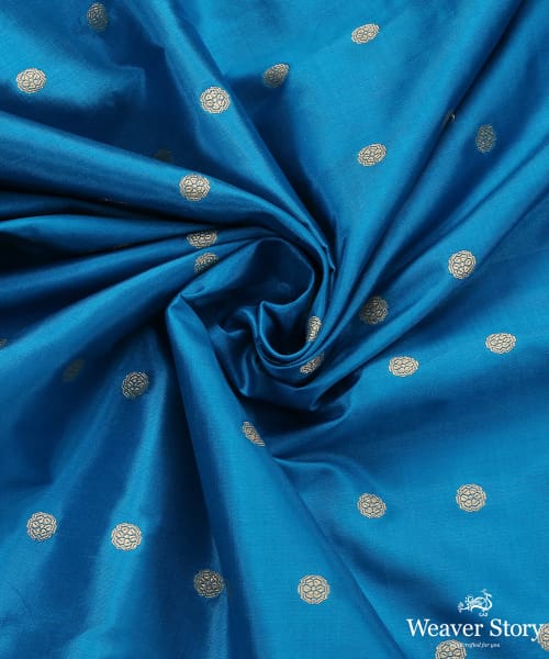 Blue_Handloom_Pure_Katan_Silk_Banarasi_Fabric_With_Cutwork_Booti_WeaverStory_05