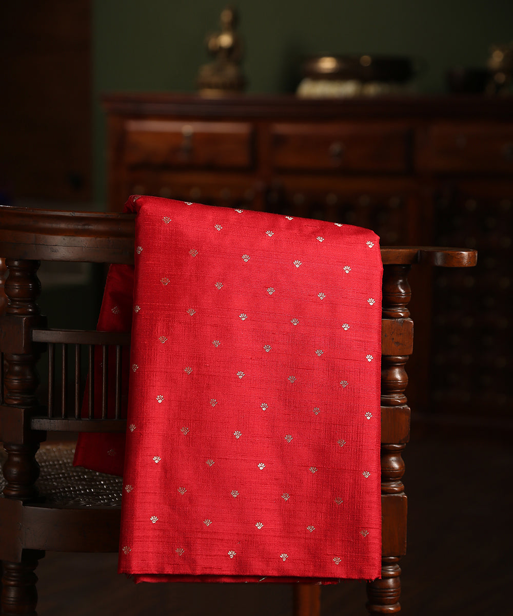 Red_Handloom_Pure_Tussar_Silk_Banarasi_Fabric_With_Cutwork_Booti_WeaverStory_01