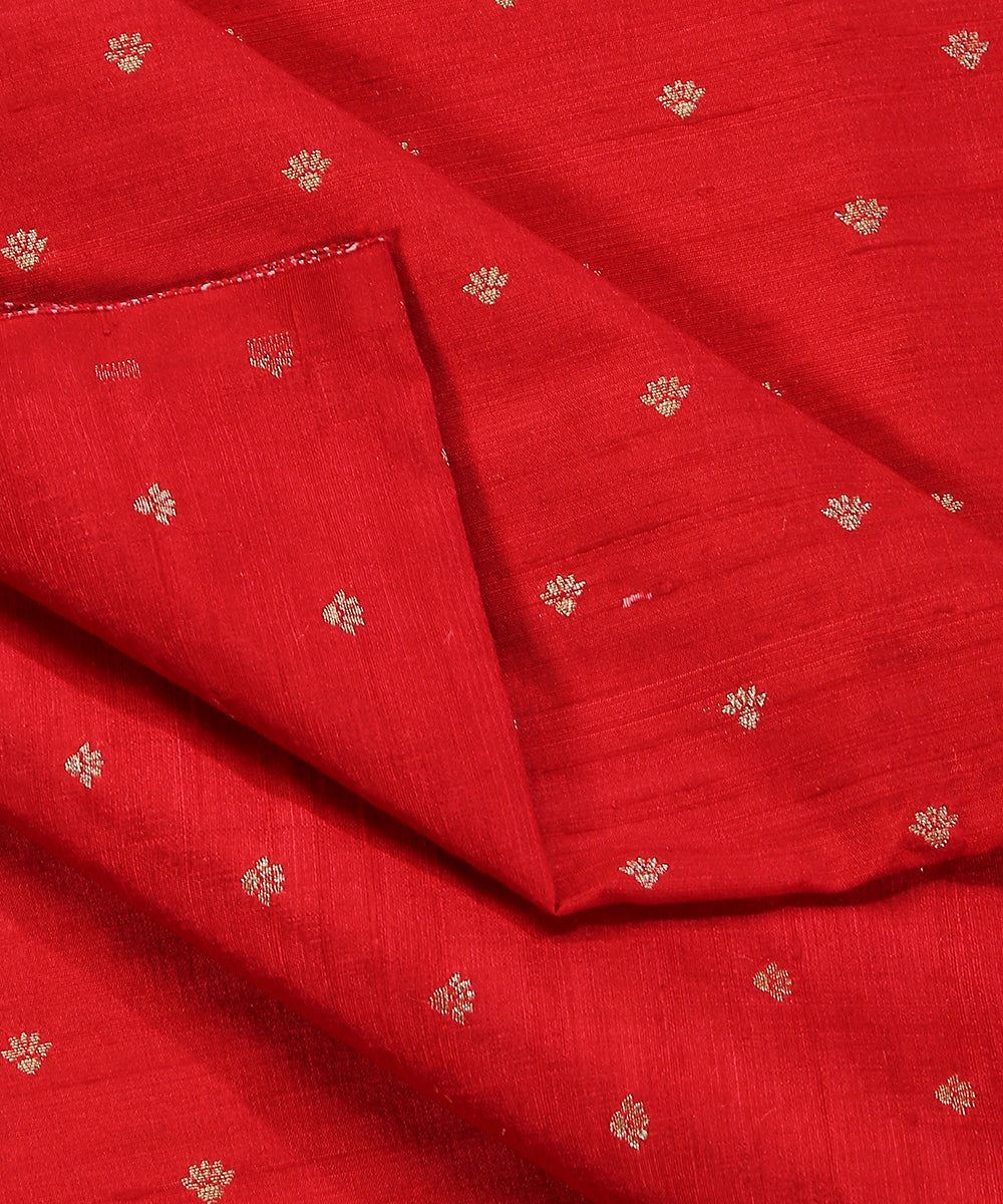 Red_Handloom_Pure_Tussar_Silk_Banarasi_Fabric_With_Cutwork_Booti_WeaverStory_04