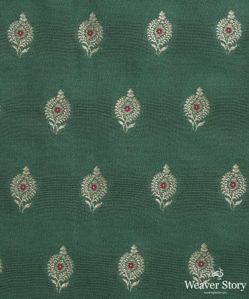 Dark_Green_Handloom_Pure_Moonga_Silk_Cutwork_Banarasi_Fabric_With_Meena_Booti_WeaverStory_03