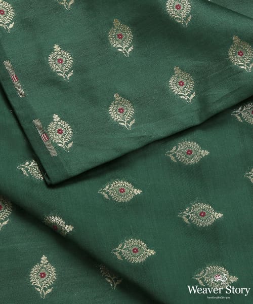 Dark_Green_Handloom_Pure_Moonga_Silk_Cutwork_Banarasi_Fabric_With_Meena_Booti_WeaverStory_04