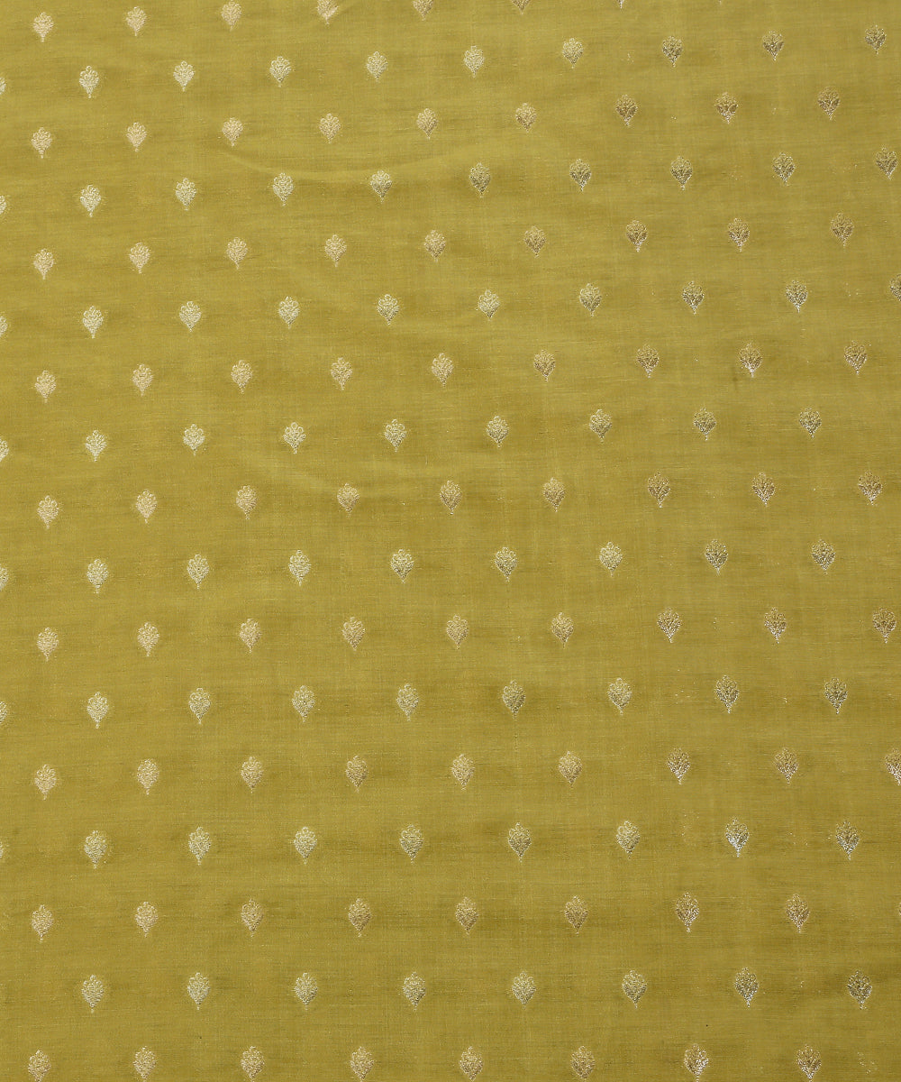 Pastel_Lime_Green_Handloom_Pure_Moonga_Silk_Banarasi_Fabric_With_Cutwork_Golden_Booti_WeaverStory_02