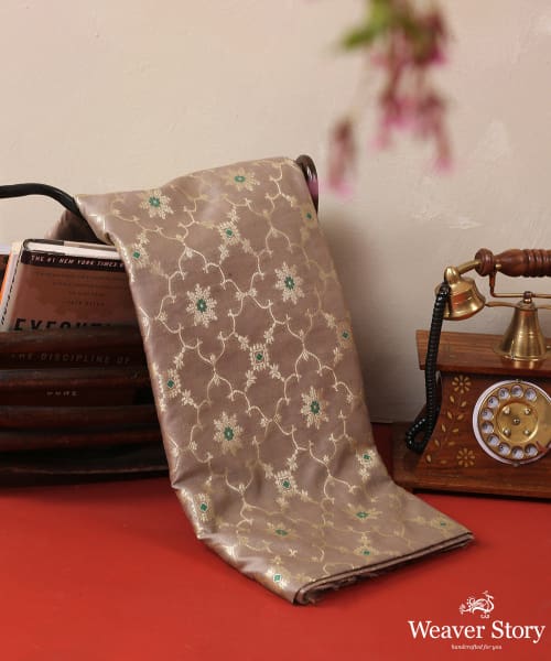 Rose_Gold_Handloom_Pure_Moonga_Silk_Cutwork_Banarasi_Fabric_With_Zari_Jaal_WeaverStory_01