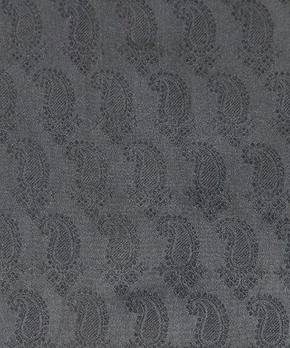 Handloom_Black_Pure_Satin_Silk_Tanchoi_Banarasi_Fabric_With_Paisley_Design_WeaverStory_03