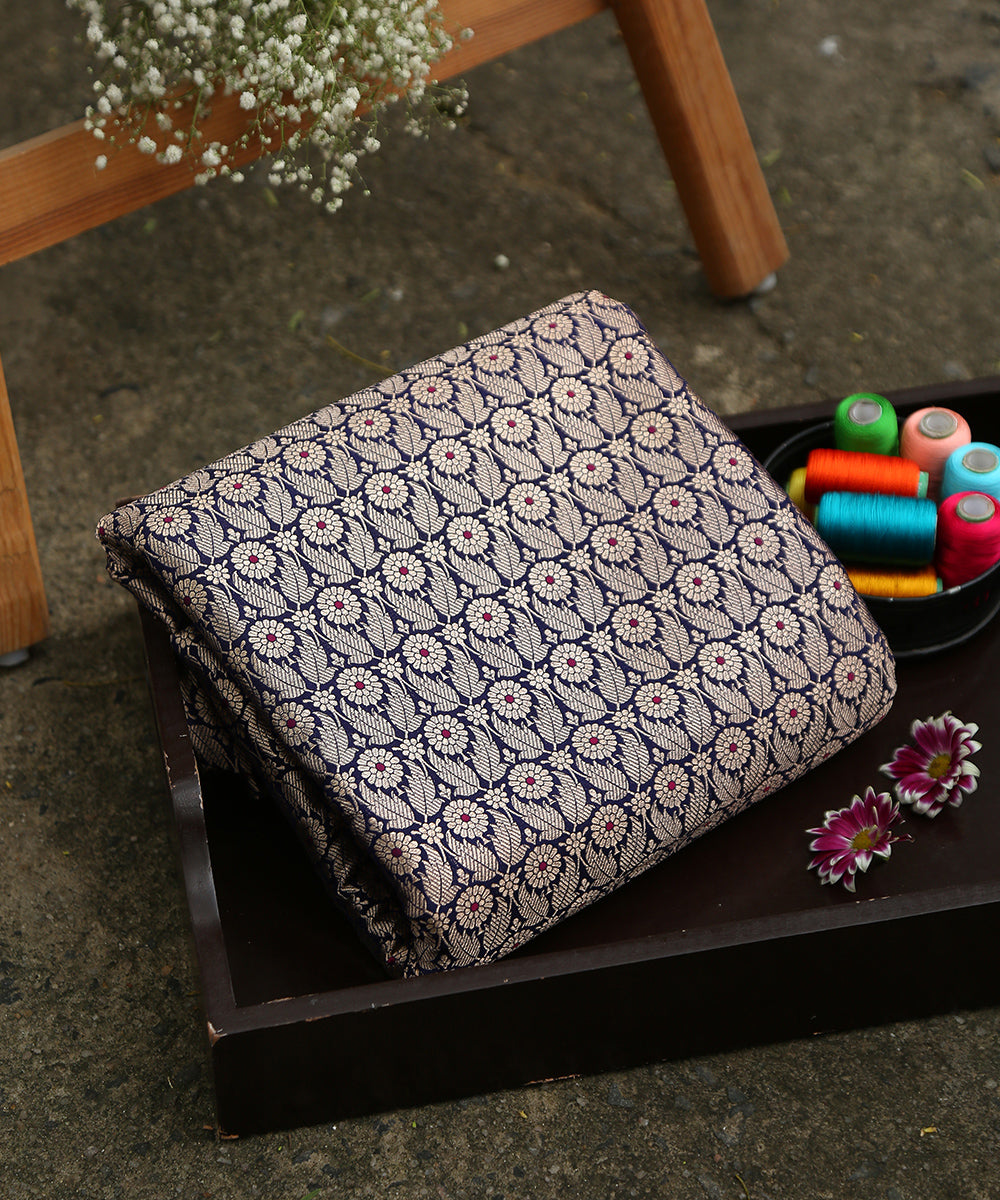 Handloom_Navy_Blue_Pure_Katan_Silk_Banarasi_Kimkhab_Fabric_With_Meena_Booti_WeaverStory_01