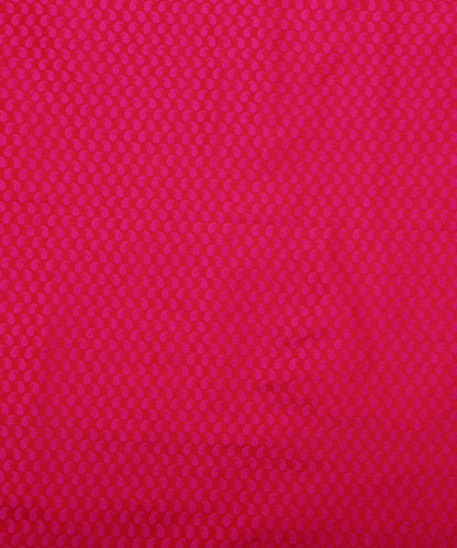 Handloom_Red_and_Rani_Pink_Pure_Katan_Silk_Banarasi_Fabric_With_Tanchoi_Paisleys_Motifs_WeaverStory_02