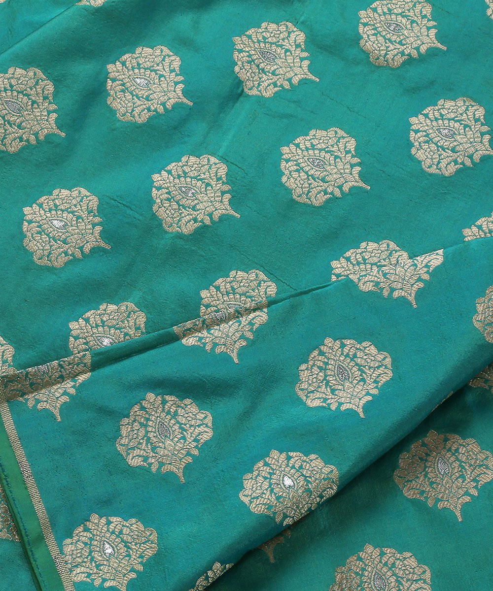 Green_Handloom_Pure_Katan_Silk_Cutwork_Booti_Banarasi_Fabric_WeaverStory_04