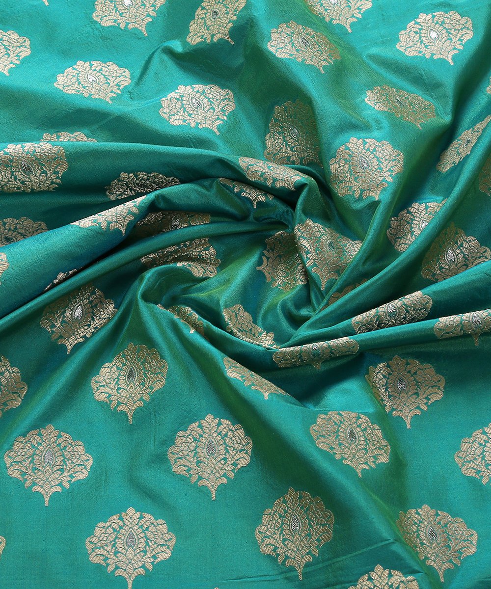 Green_Handloom_Pure_Katan_Silk_Cutwork_Booti_Banarasi_Fabric_WeaverStory_05