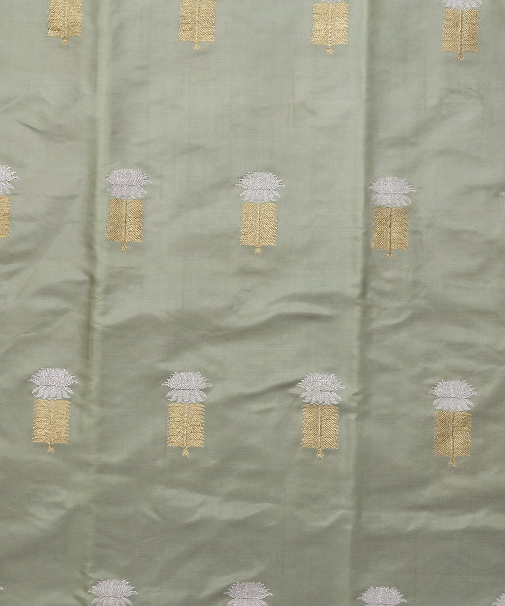 Pista_Green_Handloom_Kadhwa_Pure_Katan_Silk_Booti_Banarasi_Fabric_WeaverStory_02