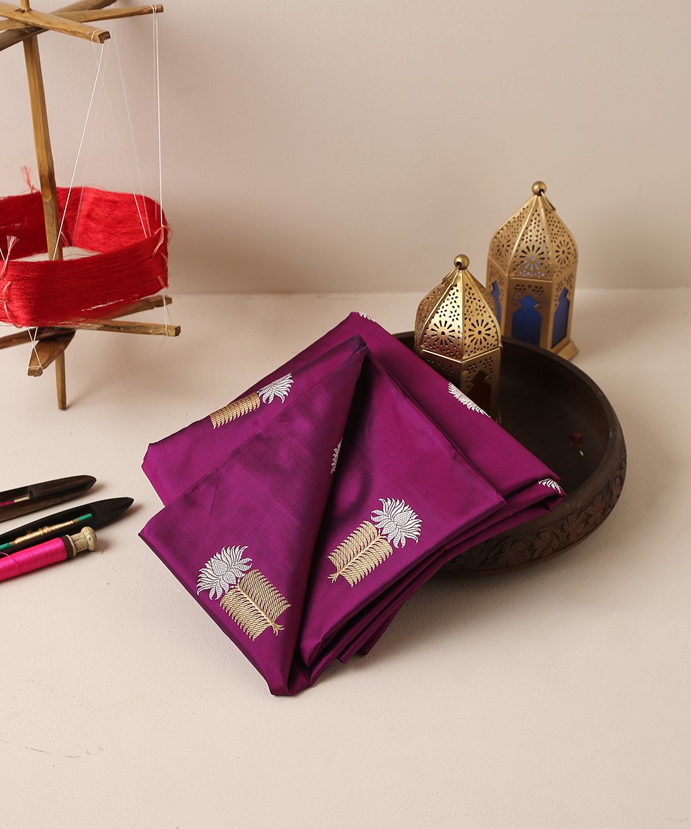Purple_Handloom_Pure_Katan_Silk_Kadhwa_Banarasi_Fabric_with_Booti_WeaverStory_01