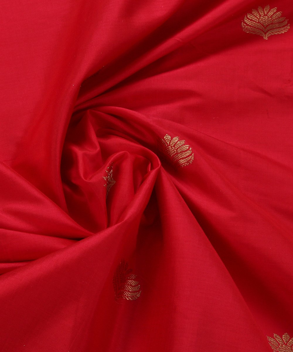 Handloom_Red_Dupion_Silk_Banarasi_Fabric_with_Zari_Boota_WeaverStory_05