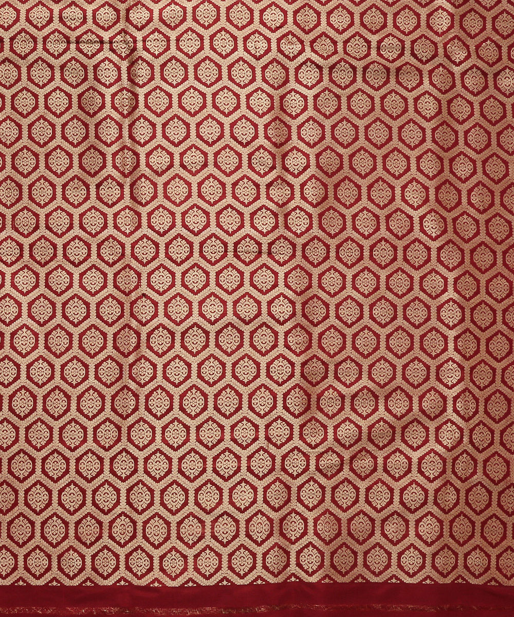 Handloom_Maroon_and_Gold_Pure_Katan_Silk_Kadhwa_Banarasi_Floral_Brocade_Fabric_WeaverStory_02