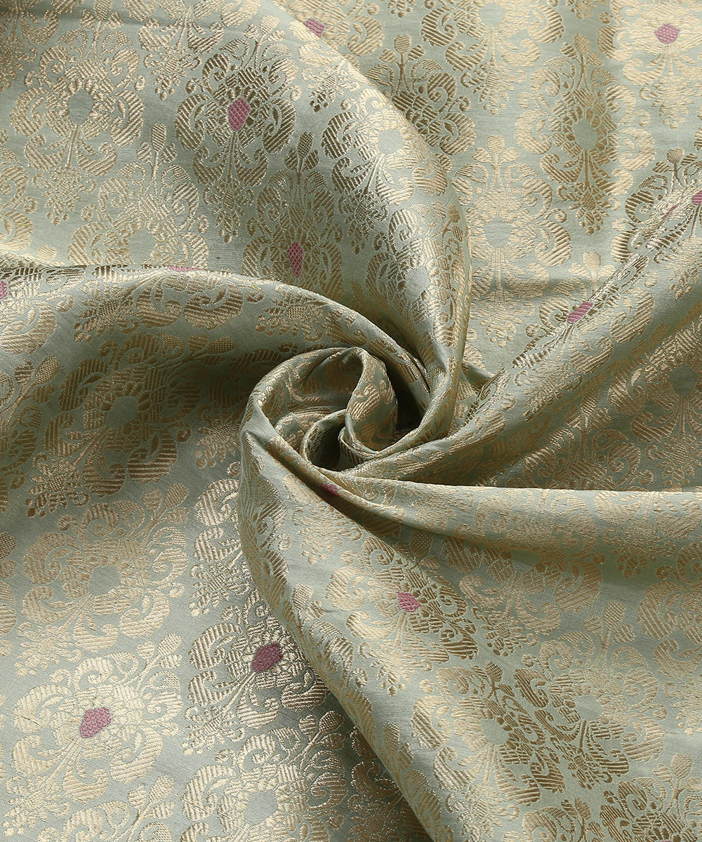 Handloom_Powder_Blue_Pure_Katan_Silk_Kadhwa_Banarasi_Floral_Brocade_Fabric_With_Pink_Meenakari_Design_WeaverStory_05