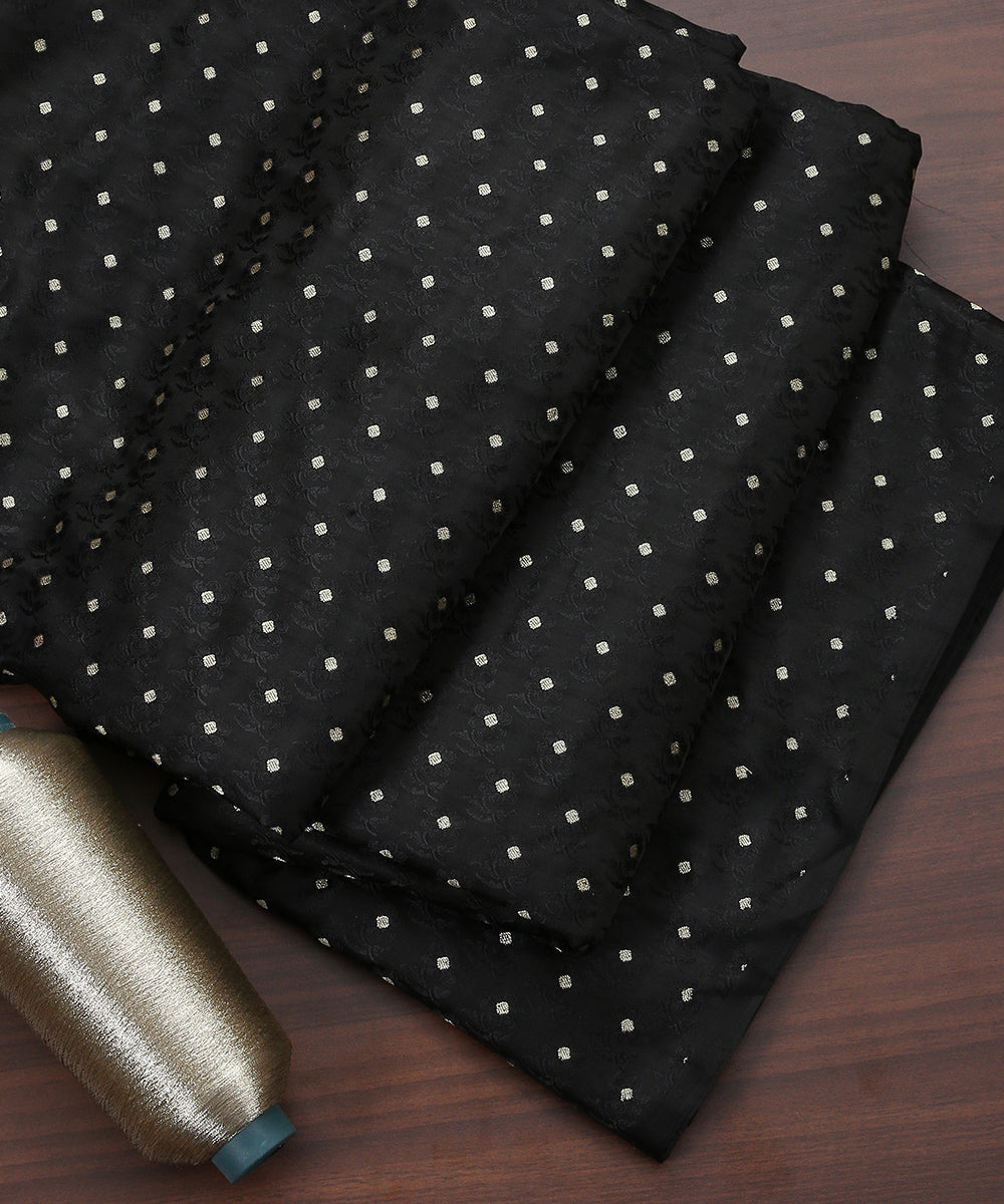 Handloom_Black_Tanchoi_Banarasi_Fabric_With_Zari_Booti_WeaverStory_01