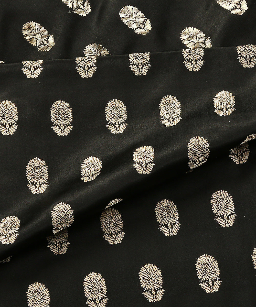Black_Handloom_Satin_Silk_Banarasi_Fabric_with_Booti_Design_WeaverStory_04