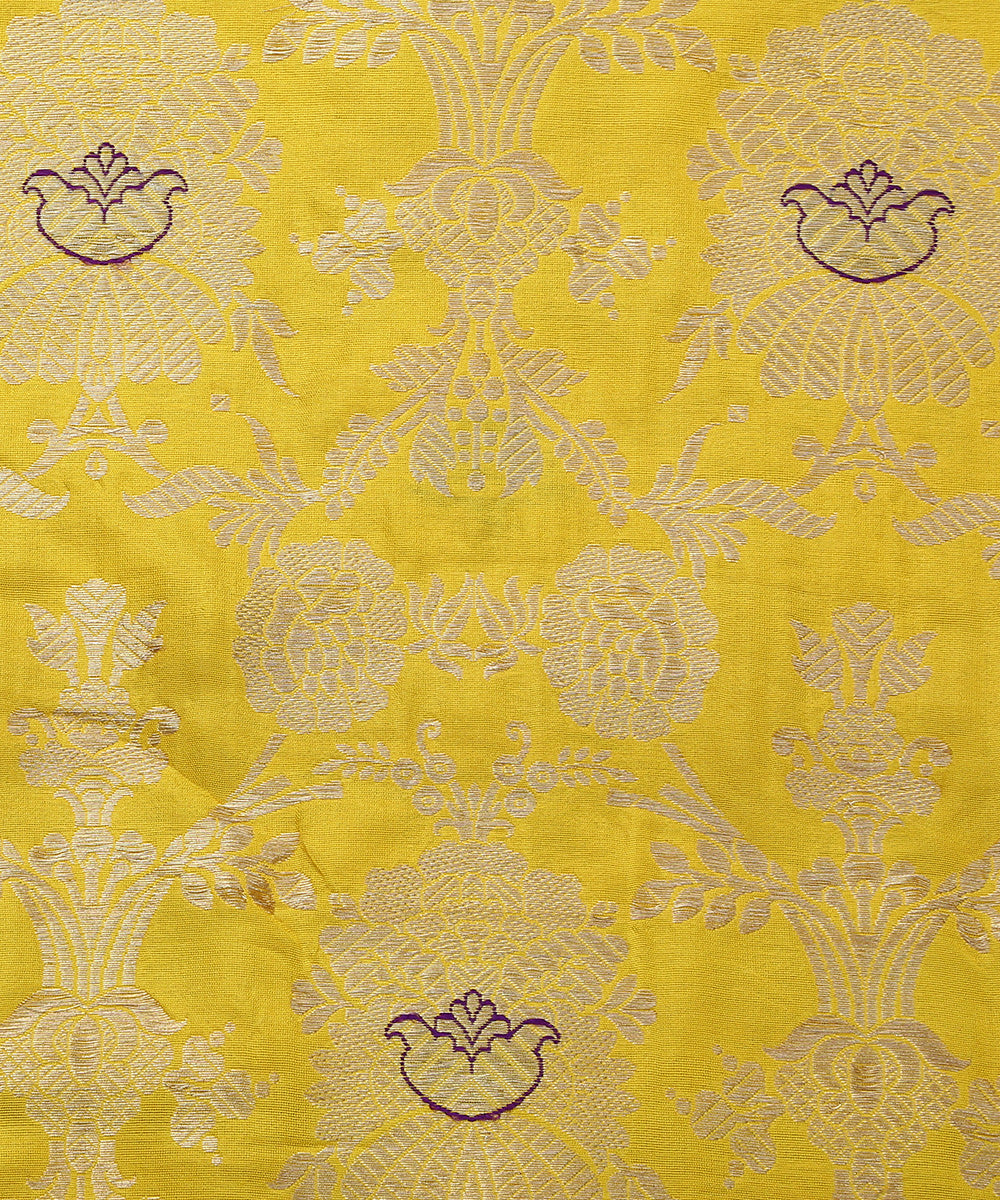 Handloom_Yellow_Pure_Katan_Silk_Odhna_Jangla_Banarasi_Fabric_WeaverStory_03
