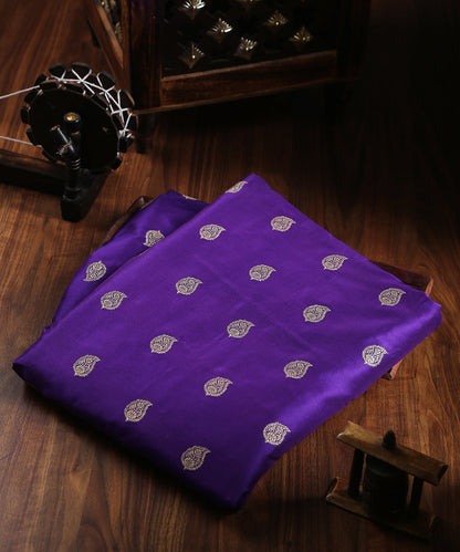 Handloom_Purple_Pure_Katan_Silk_Banarasi_Fabric_with_Paisley_Booti_WeaverStory_01