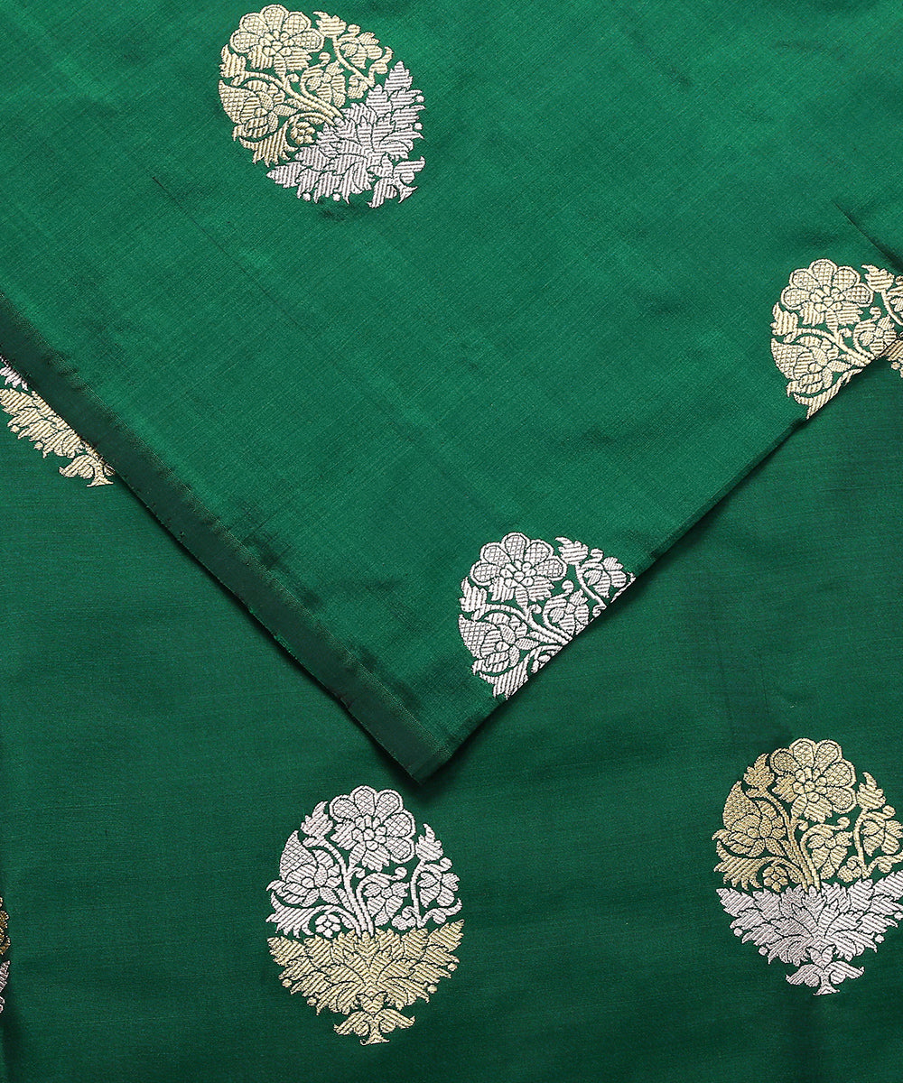Green_Handloom_Pure_Katan_Silk_Kadhwa_Booti_Banarasi_Fabric_WeaverStory_04