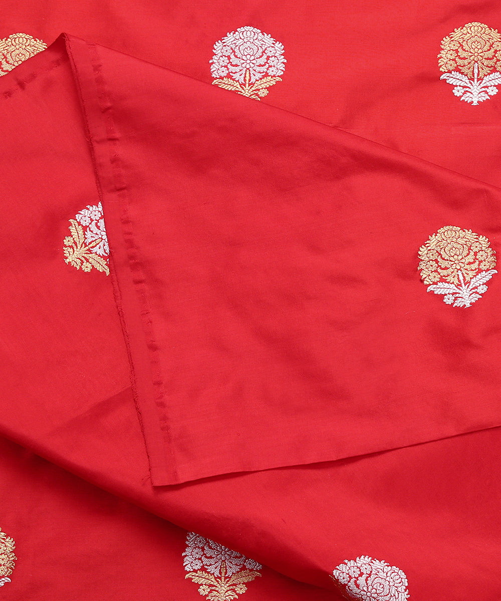 Red_Handloom_Pure_Katan_Silk_Banarasi_Fabric_with_Kadhwa_Booti_WeaverStory_04