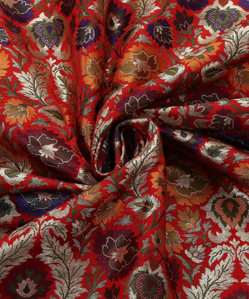 Handloom_Red_Kimkhab_Katan_Silk_Banarasi_Fabric_with_Heavy_Floral_Design_WeaverStory_05