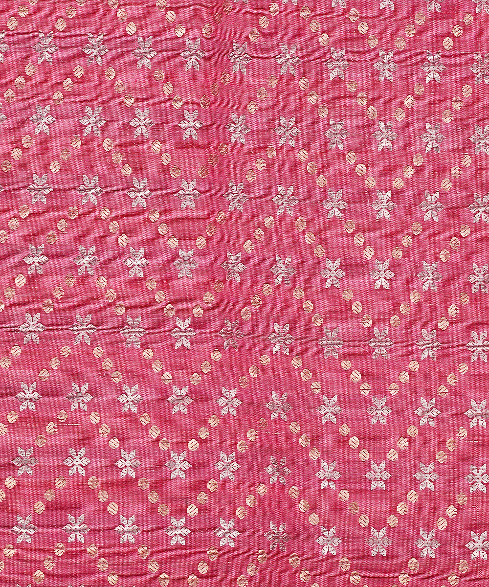 Pink_Handloom_Cotton_Silk_Brocade_Banarasi_Fabric_With_Zigzag_Jaal_WeaverStory_02
