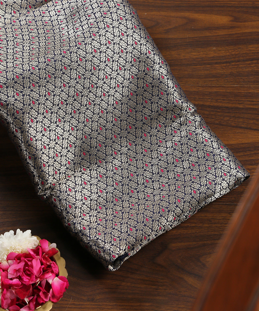 Handloom_Navy_Blue_Brocade_Pure_Katan_Silk_Banarasi_Saree_With_Pink_Meenakari_WeaverStory_01