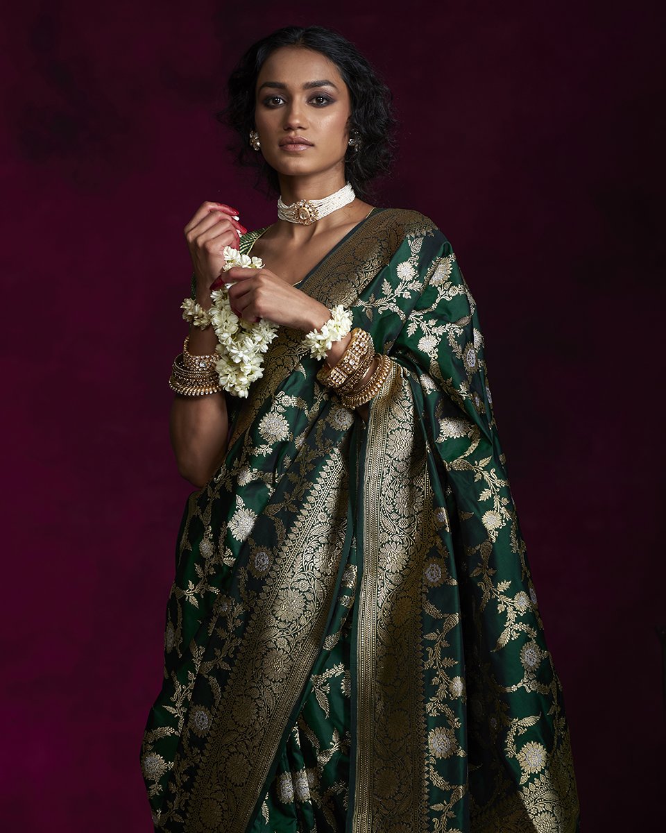 Green_Handloom_Kadhwa_Katan_Silk_Banarasi_Saree_with_Over_all_Jangla_Design_WeaverStory_01