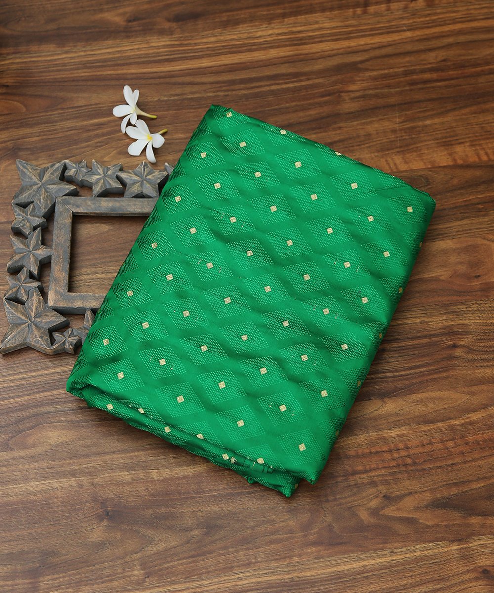 Green_Handloom_Tanchoi_Pure_Katan_Silk_Banarasi_Fabric_with_Zari_Booti_Diamond_Motifs_WeaverStory_01