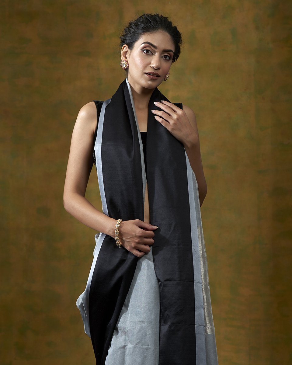 Grey_Handloom_Cotton_Tissue_Banarasi_Saree_with_Black_Mashroo_Border_WeaverStory_01