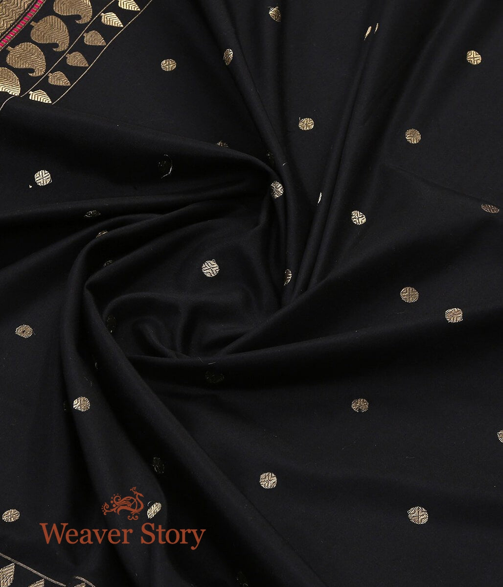 Handloom_Black_Banarasi_Kadhwa_Booti_Dupatta_with_Konia_WeaverStory_05