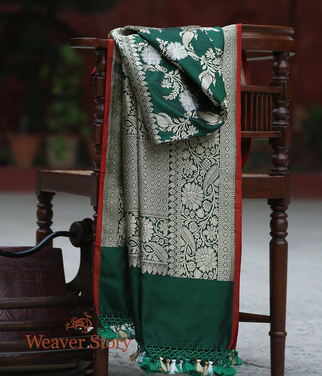 Handloom_Green_Banarasi_Jangla_Dupatta_woven_in_pure_Katan_Silk_WeaverStory_01