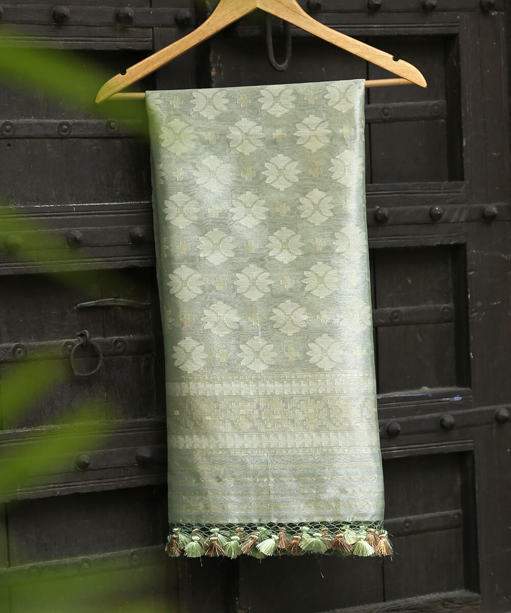 Handloom_Light_Green_Banarasi_Tissue_Patola_Dupatta_with_Gold_and_Silver_Zari_WeaverStory_01