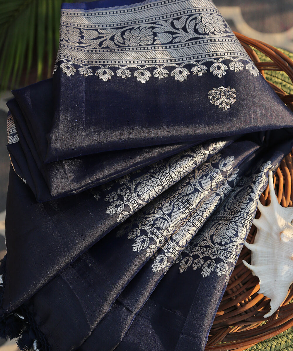 Handloom_Navy_Blue_Kadhwa_Booti_Dupatta_with_Silver_Zari_WeaverStory_01