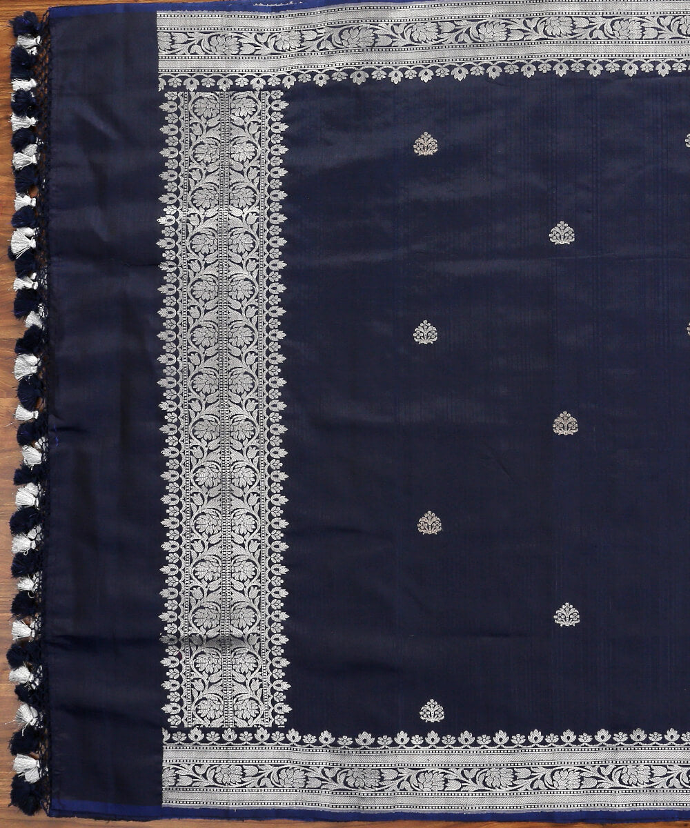 Handloom_Navy_Blue_Kadhwa_Booti_Dupatta_with_Silver_Zari_WeaverStory_02