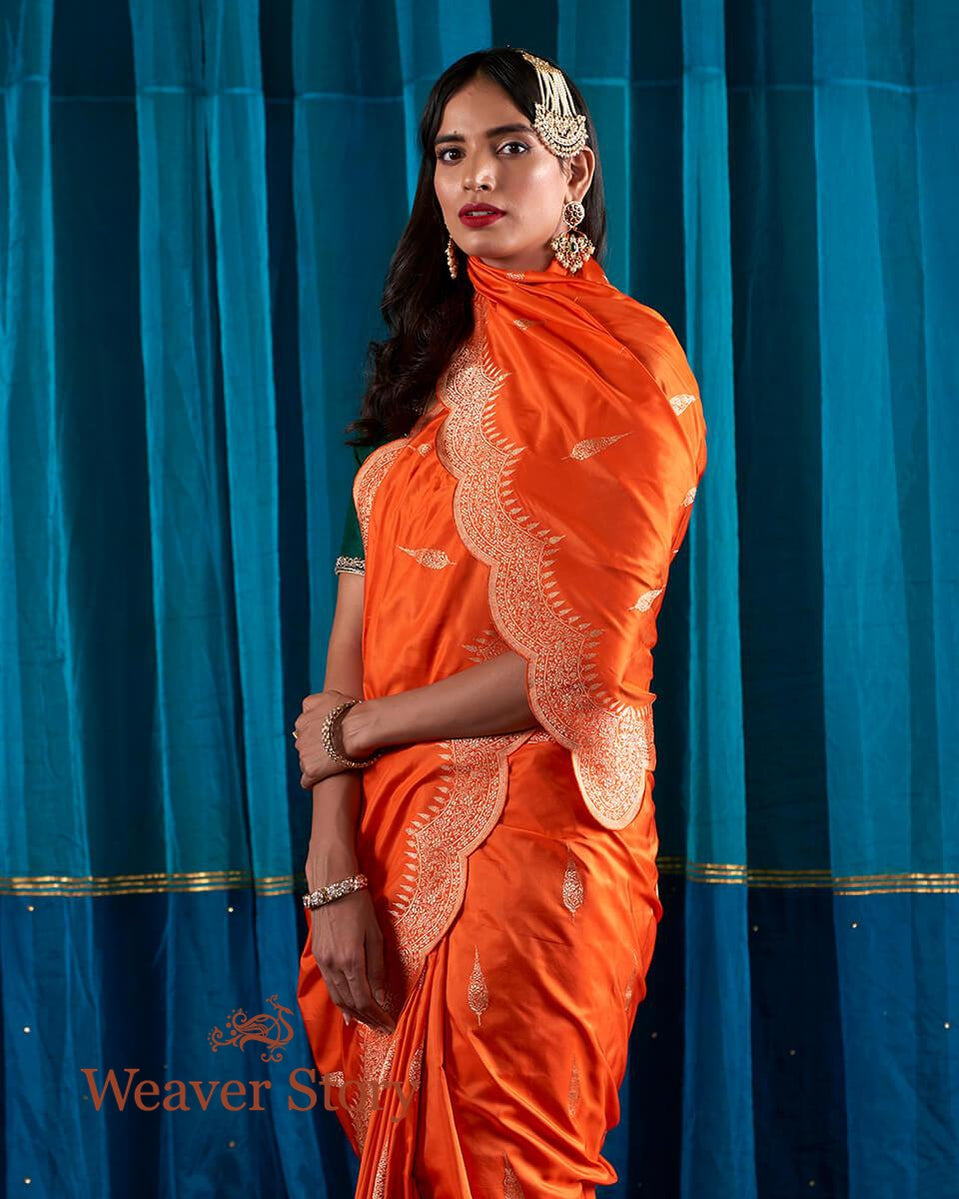 Handloom_Orange_Scalloped_Border_Banarasi_Silk_Saree_with_a_Green_Blouse_WeaverStory_01