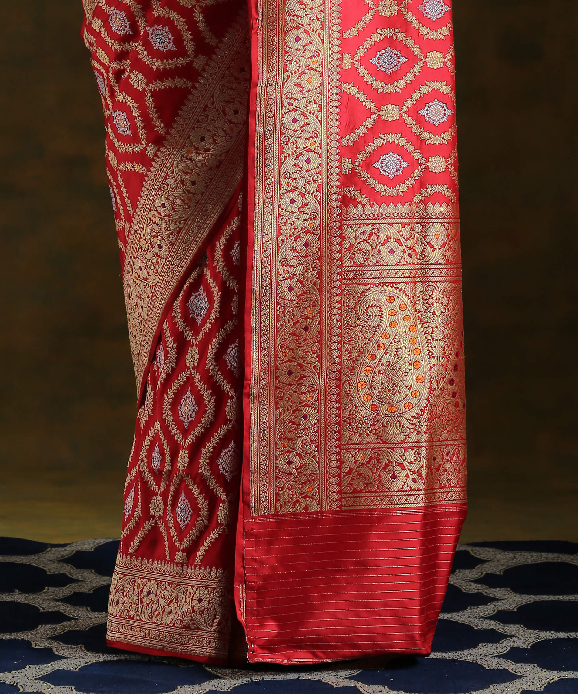 Maroon Banarasi Traditional Jangla Gold Zari And Resham Alfi Cutwork  Brocade Handwoven Katan Silk Saree-HolyWeaves